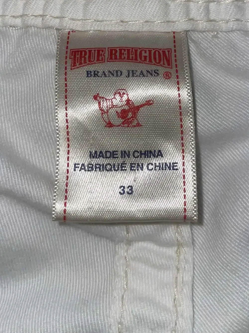 True Religion White Cargo Shorts Size 33 Y2K Utility Skater Streetwear